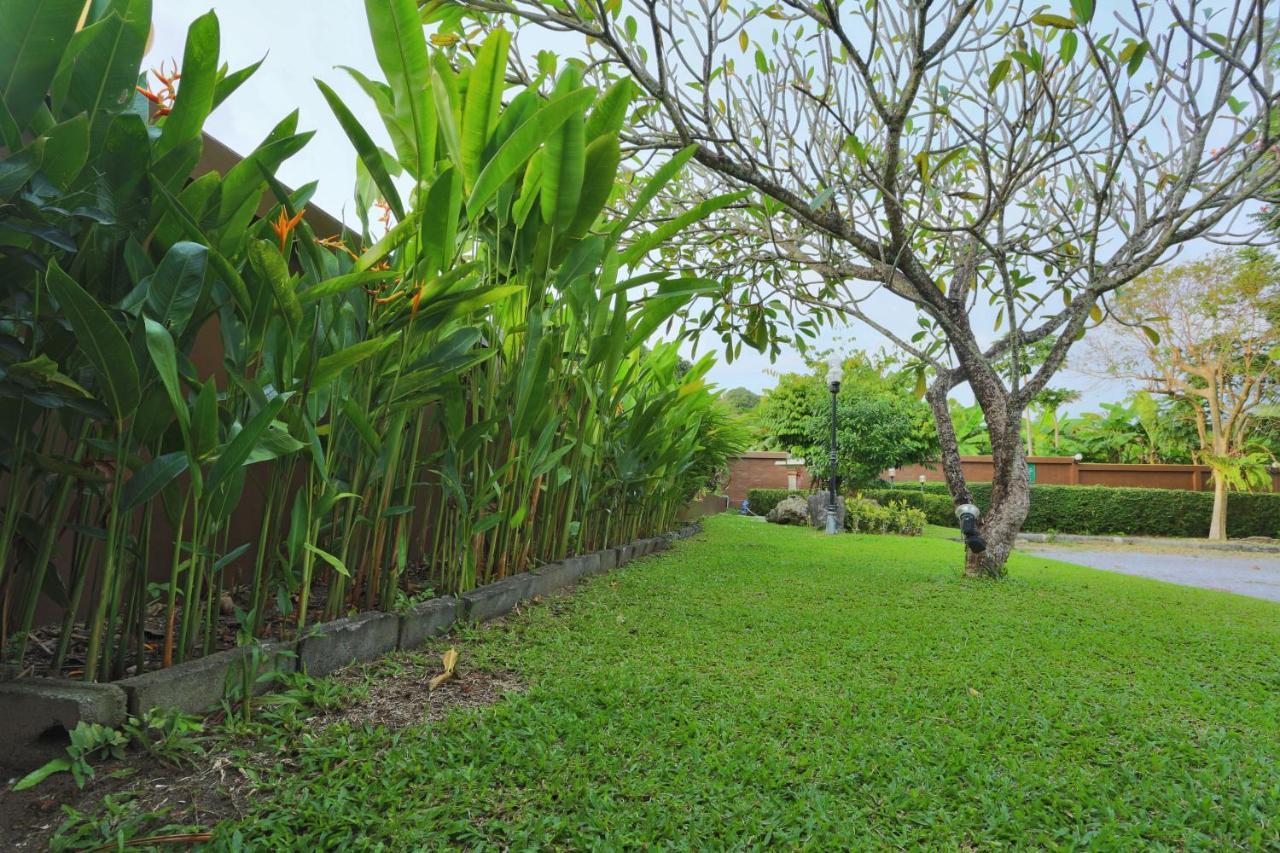 מלון Phuket Pattra Mansion By Aksara Collection מראה חיצוני תמונה