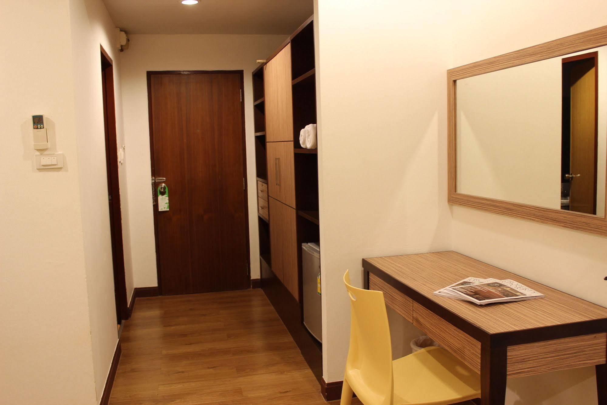 מלון Phuket Pattra Mansion By Aksara Collection מראה חיצוני תמונה