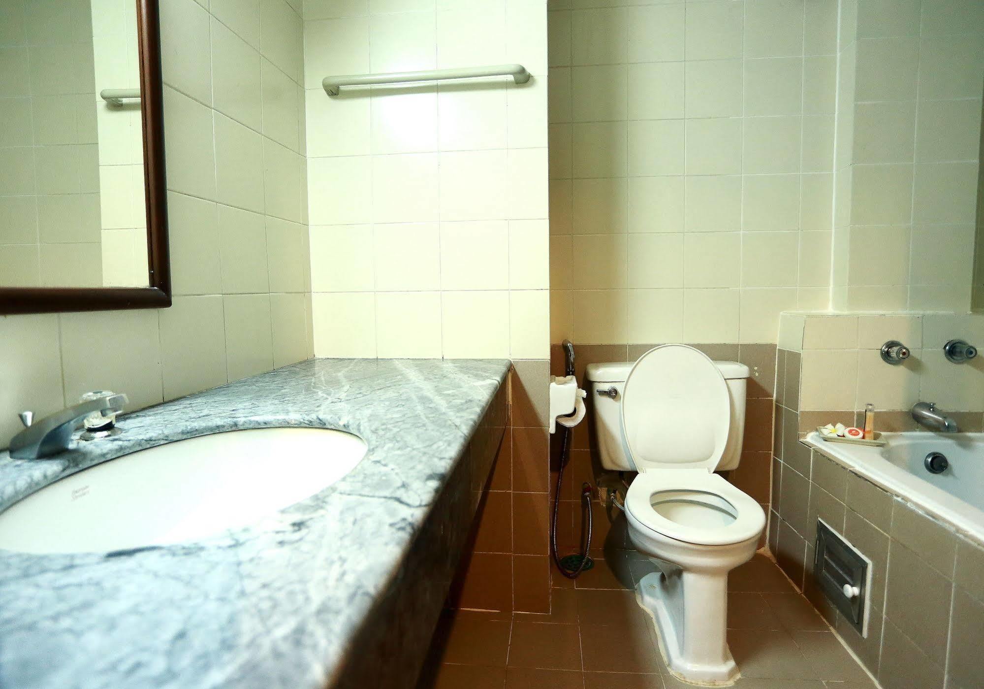 מלון Phuket Pattra Mansion By Aksara Collection מראה חיצוני תמונה