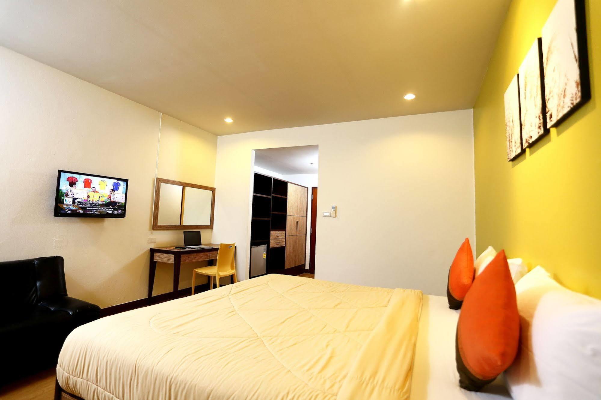 מלון Phuket Pattra Mansion By Aksara Collection מראה חיצוני תמונה