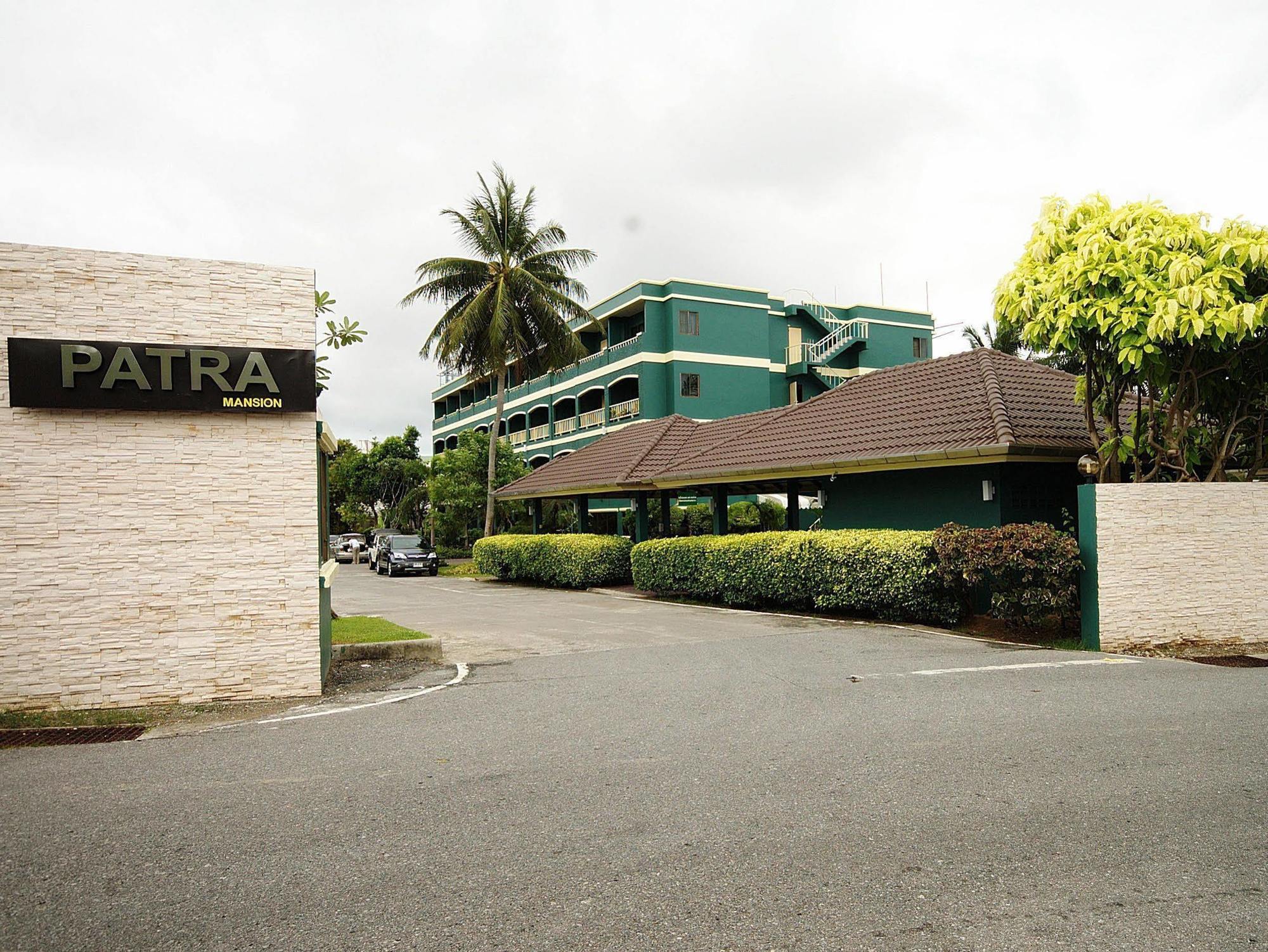 מלון Phuket Pattra Mansion By Aksara Collection מראה חיצוני תמונה